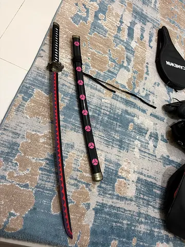 Decorative Samurai Sword with Scabbard – Pink Black Design
