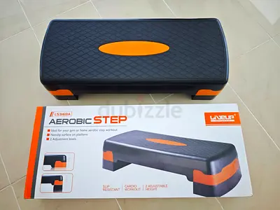 Adjustable Aerobic Step Platform with Non-Slip Surface (Black/Orange)
