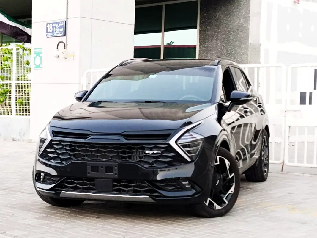 Kia Sportage 2024 — photo 1 of 13