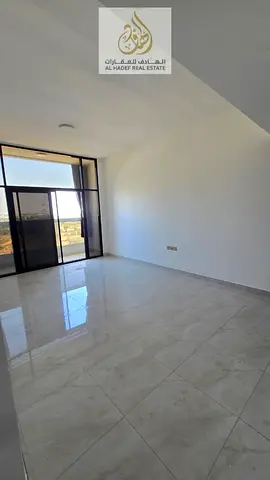 🏡✨ للإيجار السنوي شقة مميزة في المويهات 3 – عجمان ✨🏡  فرصة رائعة للسكن العائلي في موقع حيوي ومميز داخل منطقة المويهات 3، قريب من أهم المدارس والخدما