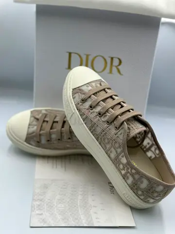 Pre-owned Dior Beige Oblique Low-Top Sneakers — Size available