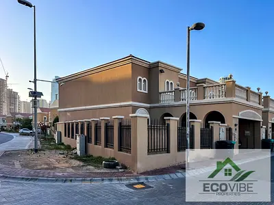HUGE | PRIVATE GARDEN | CORNER
