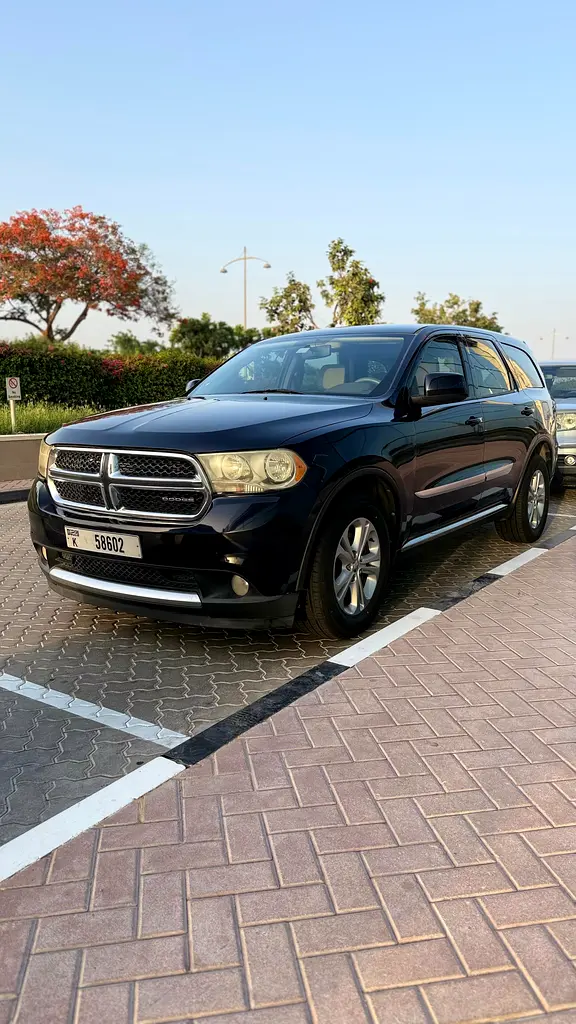 Dodge Durango 2011 — photo 1 of 8