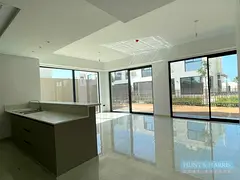 Ready - 3 Bedroom for Rent Al Hamra Village - Luxury Living