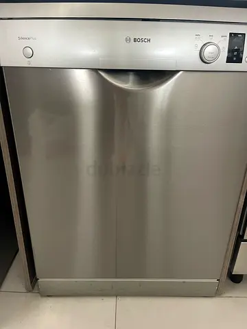 Bosch stainless steel built-in dishwasher - good condition