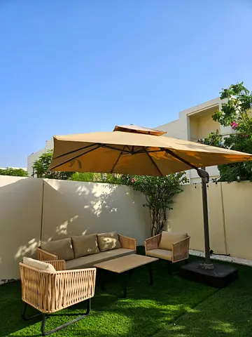 [New Condition] high quality 4-pc outdoor rattan patio set with large cantilever umbrella (3x3 m)