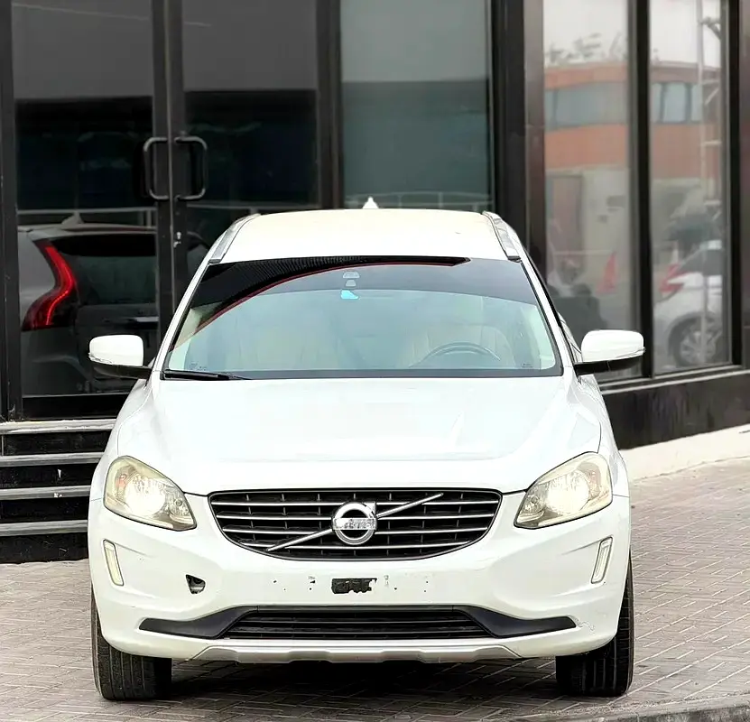 Volvo XC60 2014 — photo 1 of 10