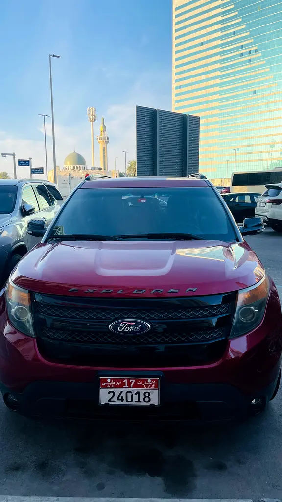 Ford Explorer 2014 — photo 1 of 8