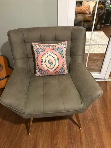 Stylist single chair Green color