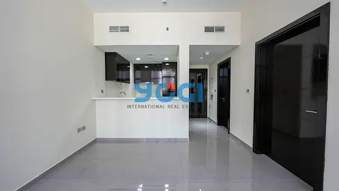 Exclusive | Well Maintained | Close to Metro