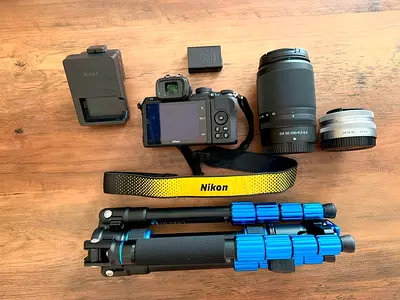 Nikon Z50 camera kit with 16-50mm  50-250 mm lenses + tripod and charger