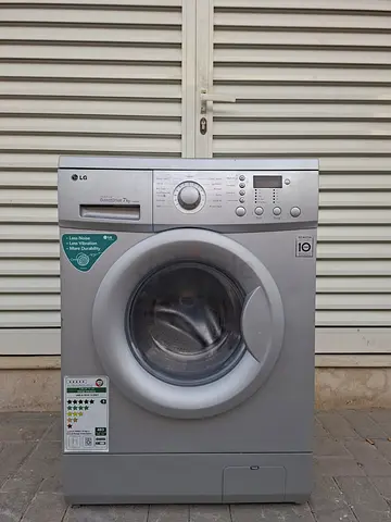 LG 7kg inverter washing machine, with direct drive motor, working perfectly
