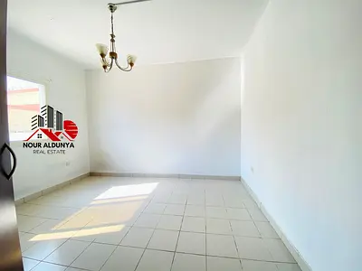 FRONT OF METRO. SPECIOUS 3BHK. BALCONY. FREE PARKING. FAMILY ONLY