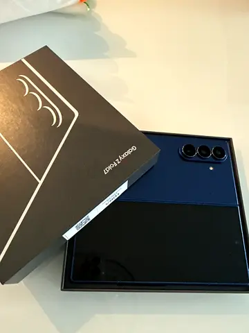 Samsung Galaxy Z Fold7 256 GB - Navy (With original box) - brand new