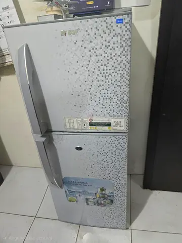 Refrigerator nikai 200L
