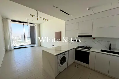 MODERN | BRIGHT | JVC FACING | APPLIANCES