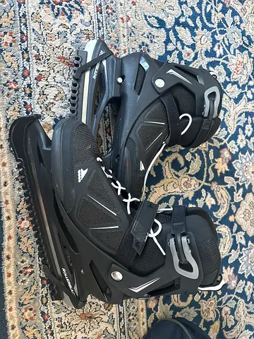 Ice scates mens size 11.5EU with carry bag.