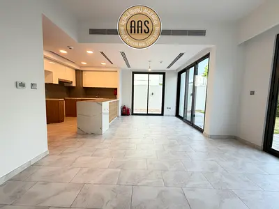 4Bedroom Townhouse Villa For Rent in La Rosa Villanova