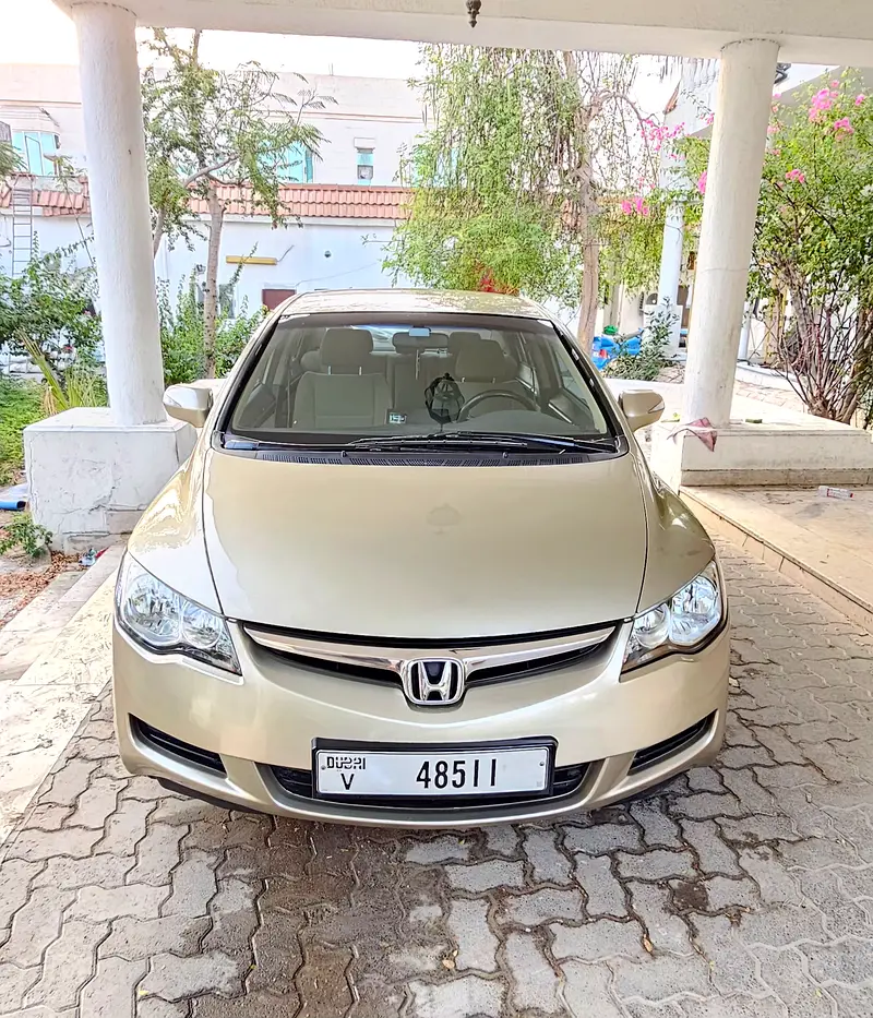 Honda Civic 2007 — photo 1 of 9