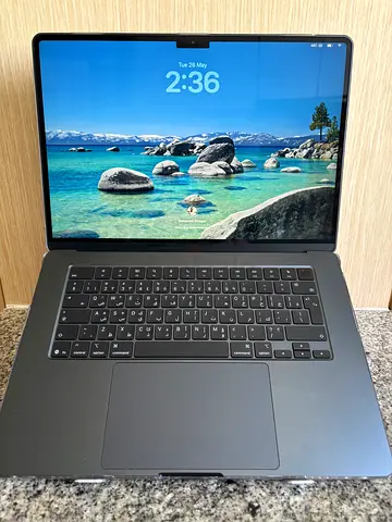 MacBook Air M4 15 inch. Middle East Version.For free Crystal Clear Case and Laptop stand