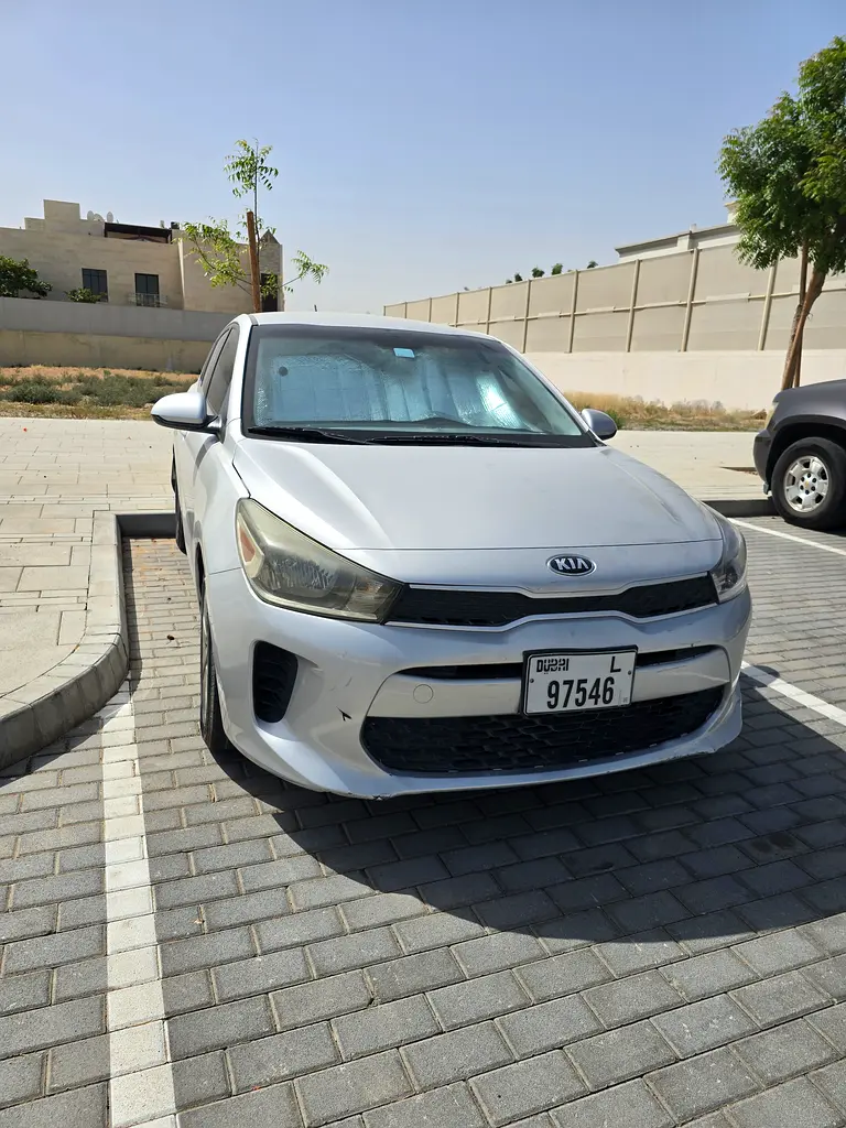 Kia Rio 2020 — photo 1 of 7