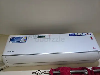 Westpoint Split AC (Wall Unit) - Well Maintained