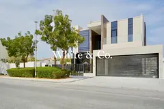 Luxury Lake Backing Custom Build Villa