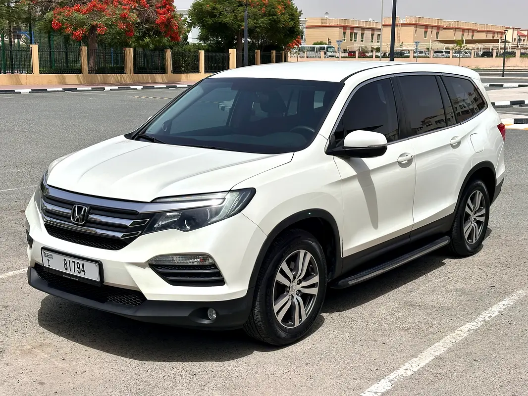 Honda Pilot 2016 — photo 1 of 18