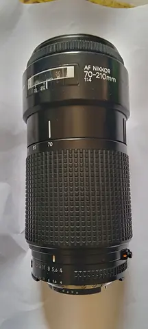 Nikon AF Nikkor 70-210mm f/4-5.6 Telephoto Zoom Lens (Used)
