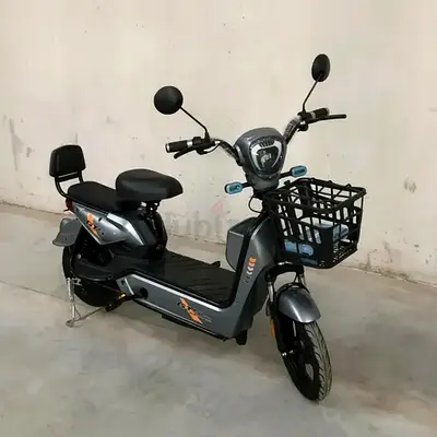 Electric Scooter with Front Basket and Passenger Seat - Good Condition