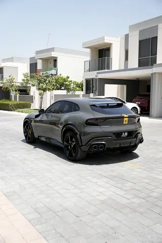 Ferrari Purosangue / Eu spec / 2 keys/  2024 / Fully loaded / 25k km / 7 year service contract