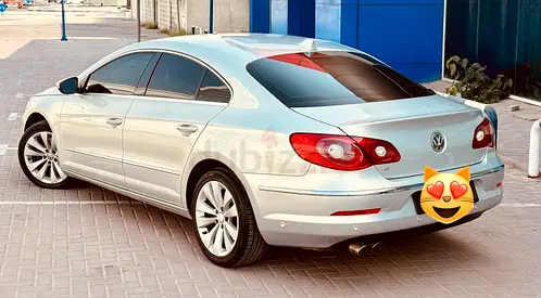 2011 VW CC-GCC-low kilometers- Excellent condition-driving excellent-100% everything !