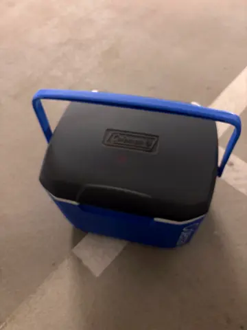 Coleman Portable Cooler Box - Blue (Medium) - Good Condition