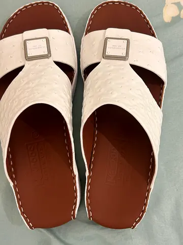 Brand new al mandoos sandel with size 9.5