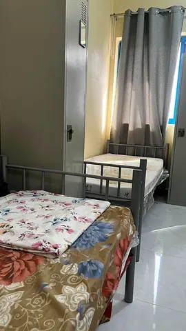 Executive bed space available in shabiya 12 talal market same building For Indians