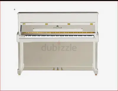 Steinwr HU-110W Upright Piano