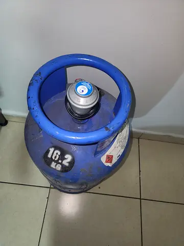 16.2 kg Blue Gas Cylinder with Regulator