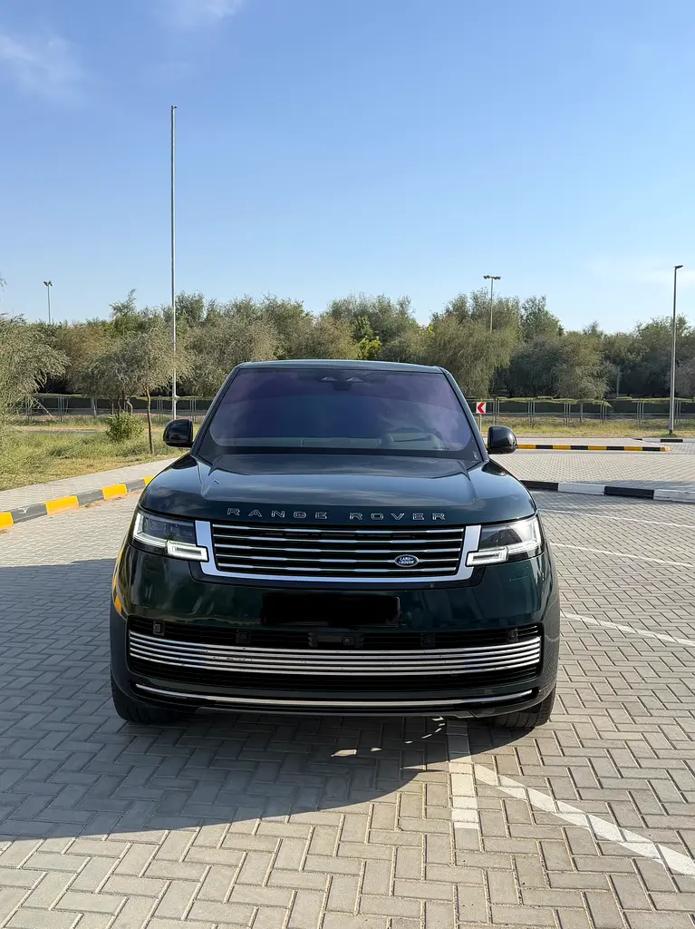 Land Rover Range Rover 2023 — photo 1 of 5