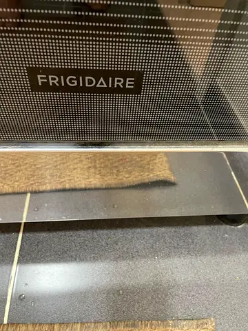 Frigidaire ceramic glass Gas cooktop - used, great condition