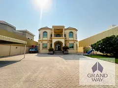 Spacious Luxury Villa I Private Garden I Parking