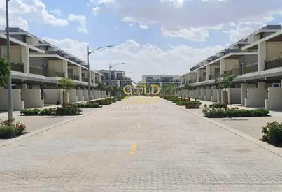 Spacious 3BR Townhouse | Corner Unit | Rooftop Terrace | Camelia
