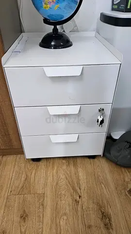 White 3-Drawer Mobile Pedestal Cabinet with Lock