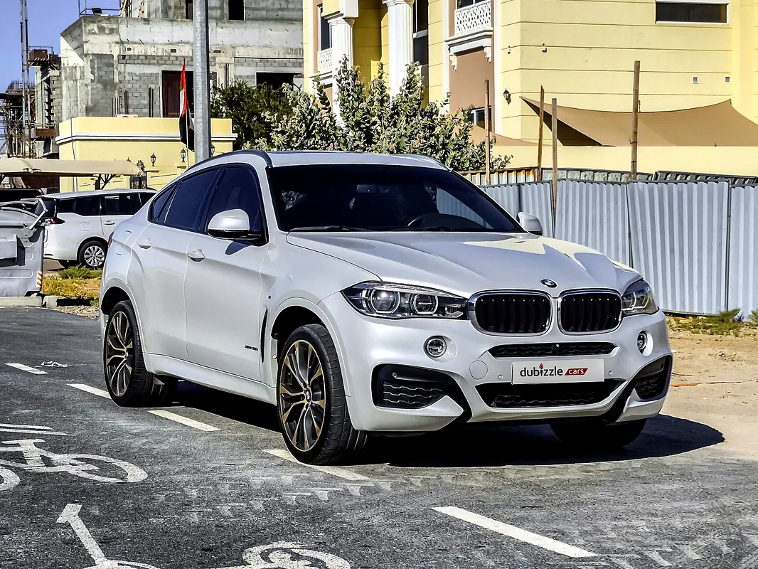 BMW X6 2018 — photo 1 of 19
