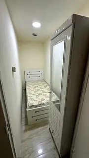 مساحة غرفة مع حاجز
