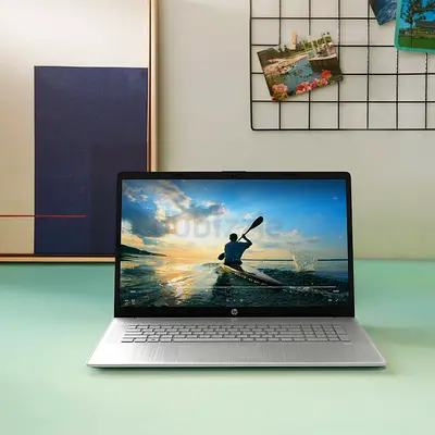 HP LAPTOP 17 INC RYZEN 5