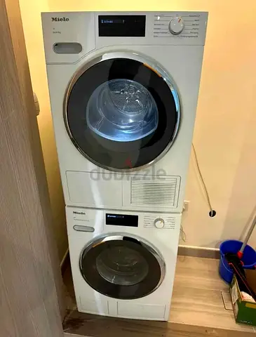Miele WWI860 WPS W1 TwinDos WiFi 9 kg Washer / Miele TWJ660 WP T1 WiFi Heat-Pump
Dryer 9 kg  separat