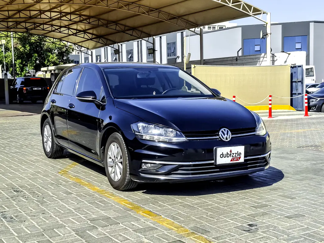 Volkswagen Golf 2018 — photo 1 of 13