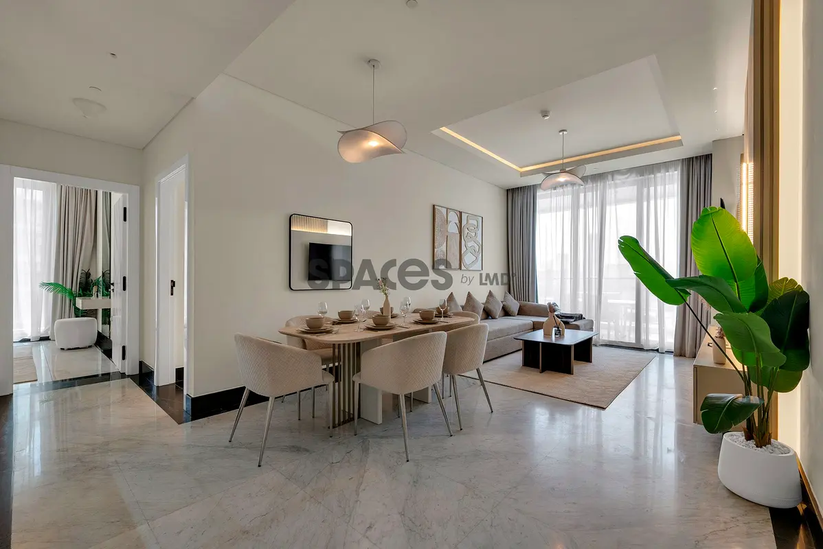 Elegant 2BR | Luxury Amenities | Business Bay