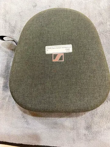 Sennheiser Momentum 4 wireless Headphones