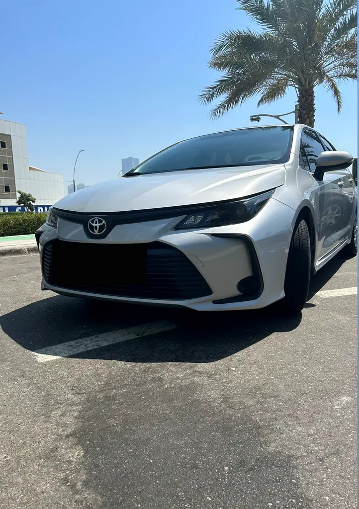 Toyota Corolla 2020 — photo 1 of 3